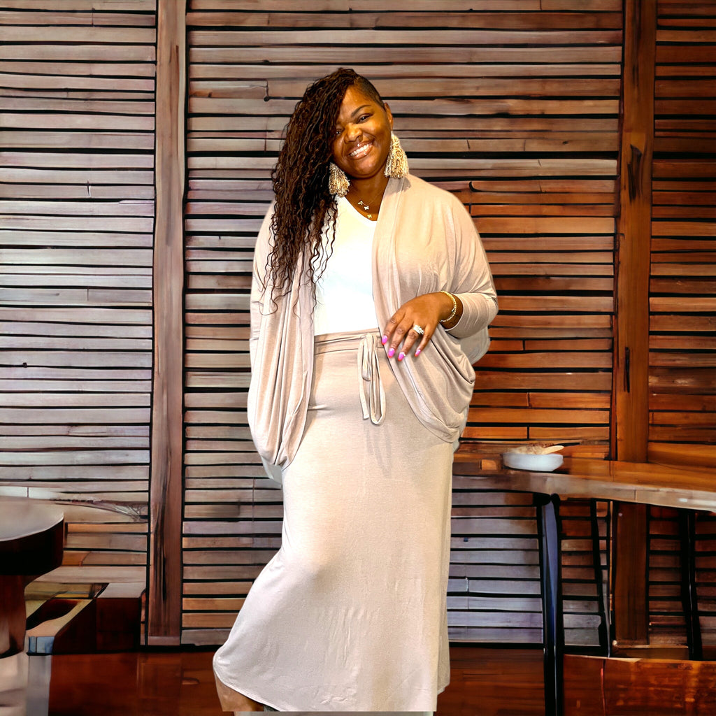 Women's Plus Size Cocoon Cardigan Maxi Skirt Set